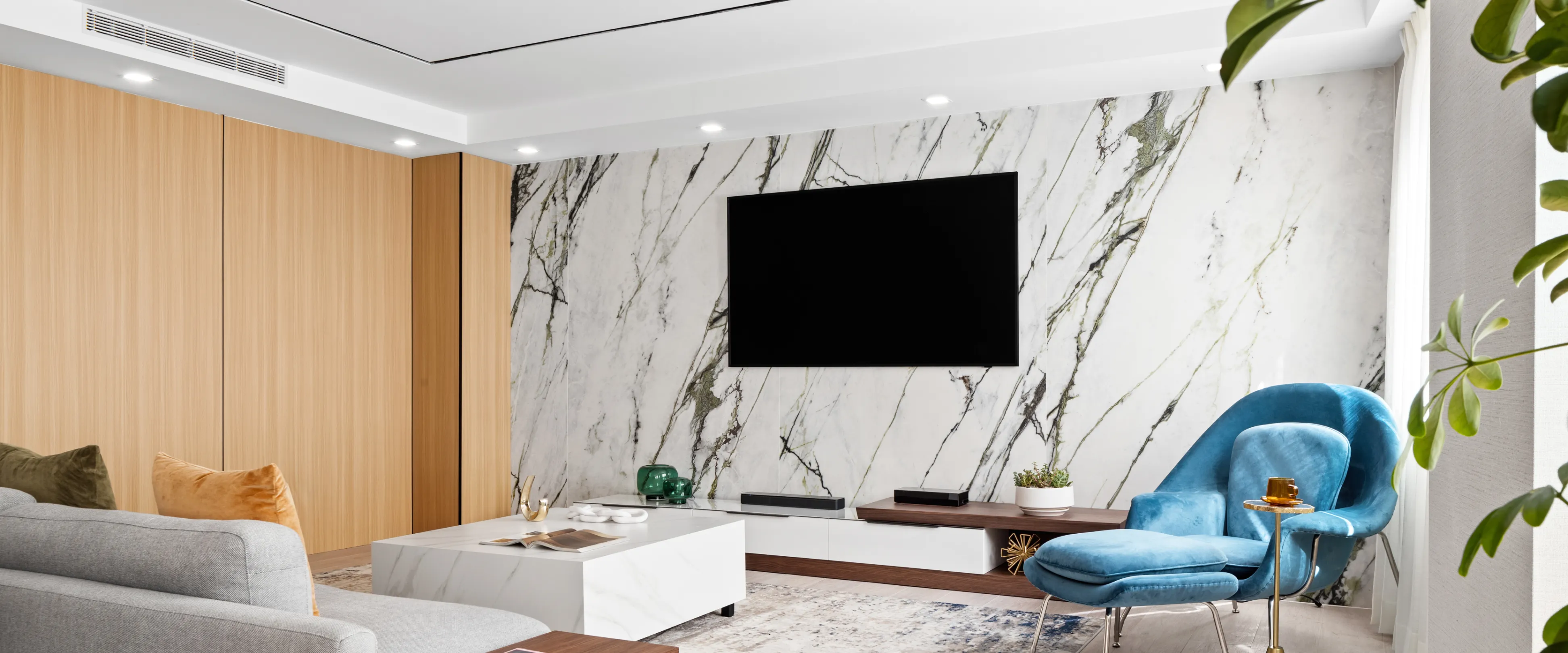 Arcadia Woodside Condo